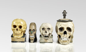 Lot 6390, Auction  111, Deutsch, Anfang 20. Jh. Vier Studentica-Totenschädel