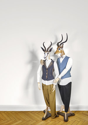 Lot 6408, Auction  113, Studio Deyrolle, "Aurélie" Mannequin mit Präparat eines Springbockkopfes