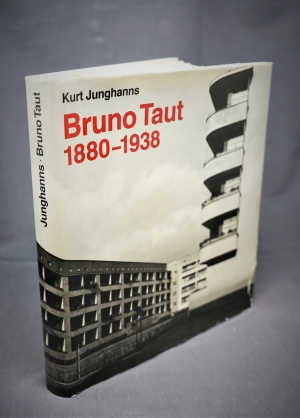 Lot 3583, Auction  121, Taut, Bruno, 42 Werke über Architektur und Design 1922-2018