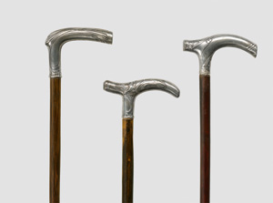 Lot 2168, Auction  123, Drei Spazierstöcke mit Art Nouveau-Silbergriff, Drei Flanierstöcke