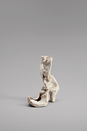 Lot 7210, Auction  123, Y. Fongi (d.i. Werner Gartung), Zerknautschter Damenschnürstiefel