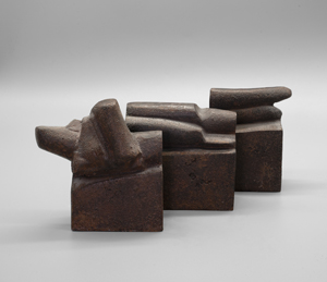 Lot 8407, Auction  125, Schoenholtz, Michael, Kleine 3-teilige Liegefigur