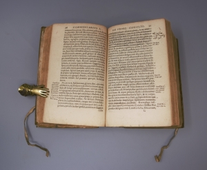 Los 1137 - Gentillet, Innocent - Commentariorum de regno libri tres - 5 - thumb