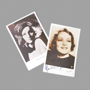 Lot 3427, Auction  126, Dietrich, Marlene, 2 Porträtfoto-Postkarten der Schauspielerin, davon eine signiert und datiert