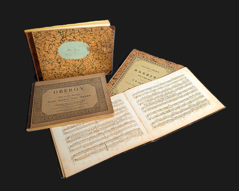 Lot 457, Auction 127, Klavierauszüge, Konvolut von vier Klavierauszügen zu Opern von Mozart, Gluck, v. Weber und Spontini