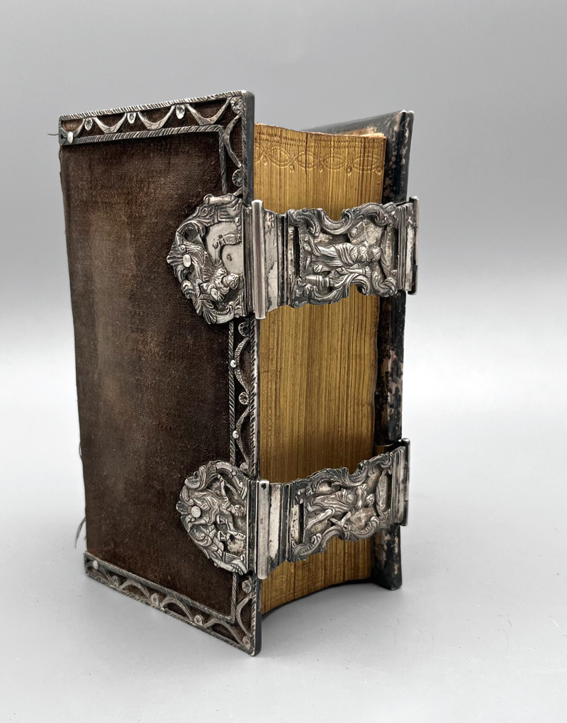 Lot 1223, Auction 127, Silberbeschlagband und Einbände, um 1824